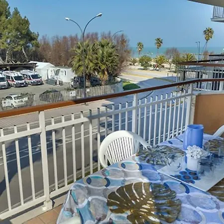 Lägenhet Trilocale Vegas Prima Fila Vista Mare *